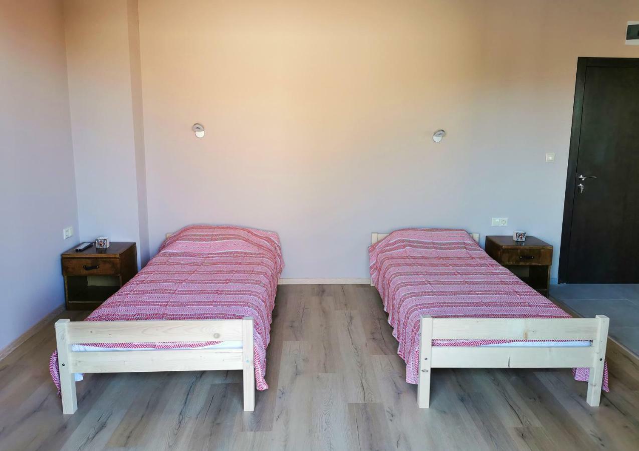 Kazak Hotel Obzor Bagian luar foto